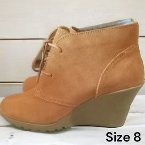 2 pairs of Women's Boots